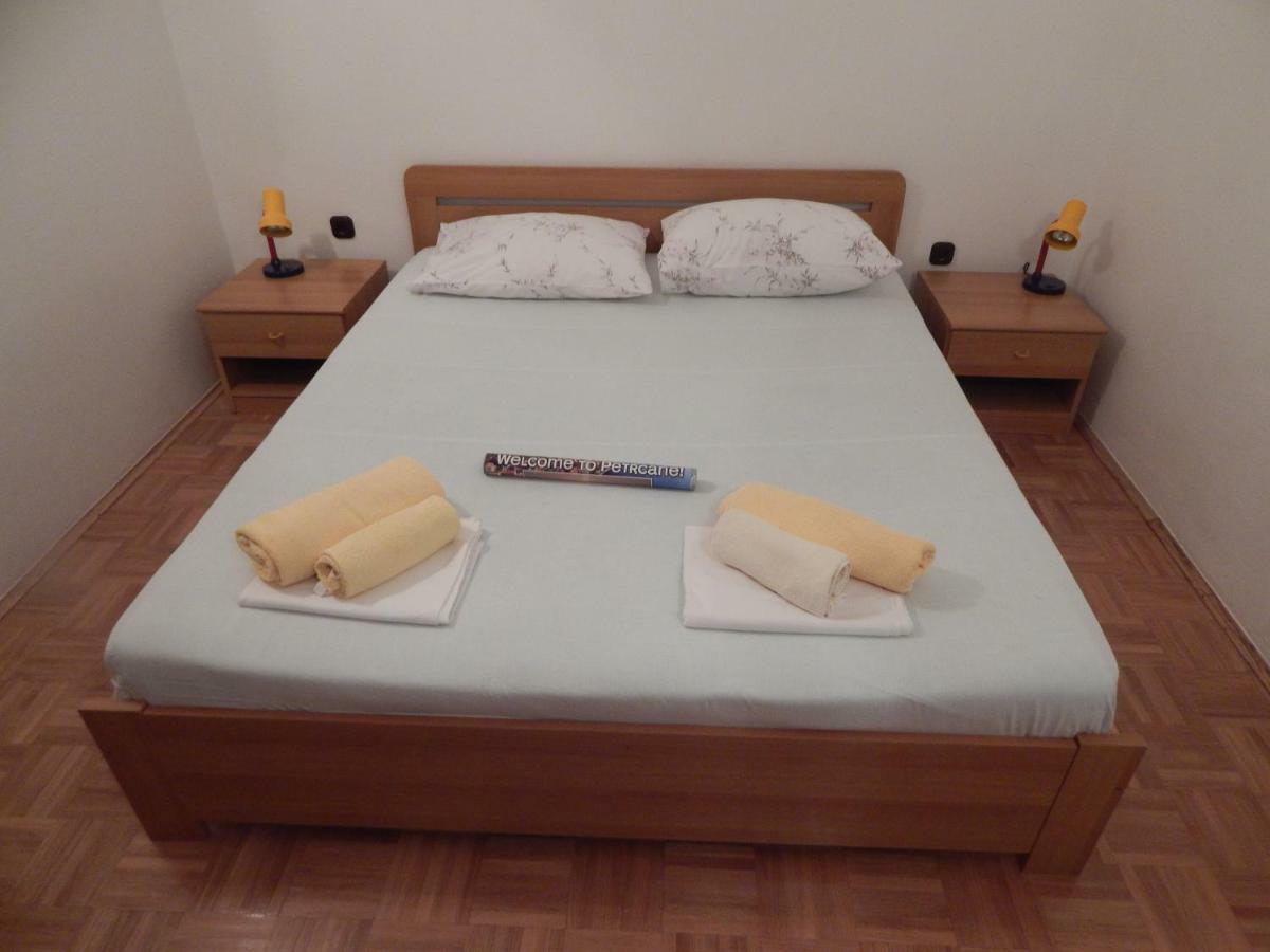 Apartman Duje Petrcane Εξωτερικό φωτογραφία