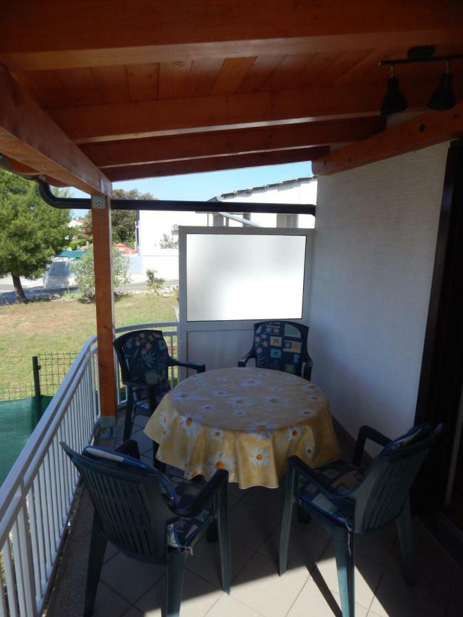 Apartman Duje Petrcane Εξωτερικό φωτογραφία