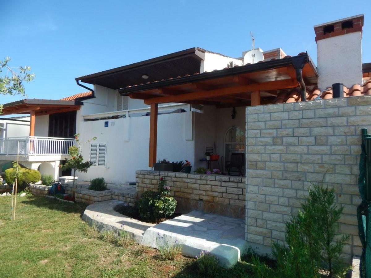 Apartman Duje Petrcane Εξωτερικό φωτογραφία